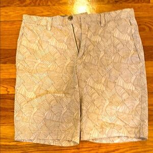 Banana Republic Tan Bermuda Shorts Lightweight Casual